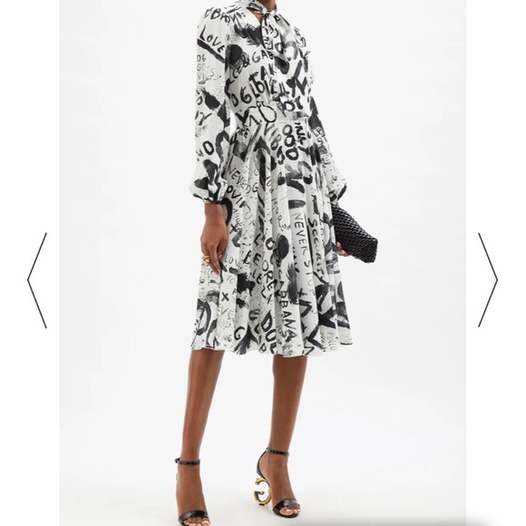 Dolce and Gabanna graffiti silk dress. Worn 1 time a couple of hours. - Picture 3 of 8